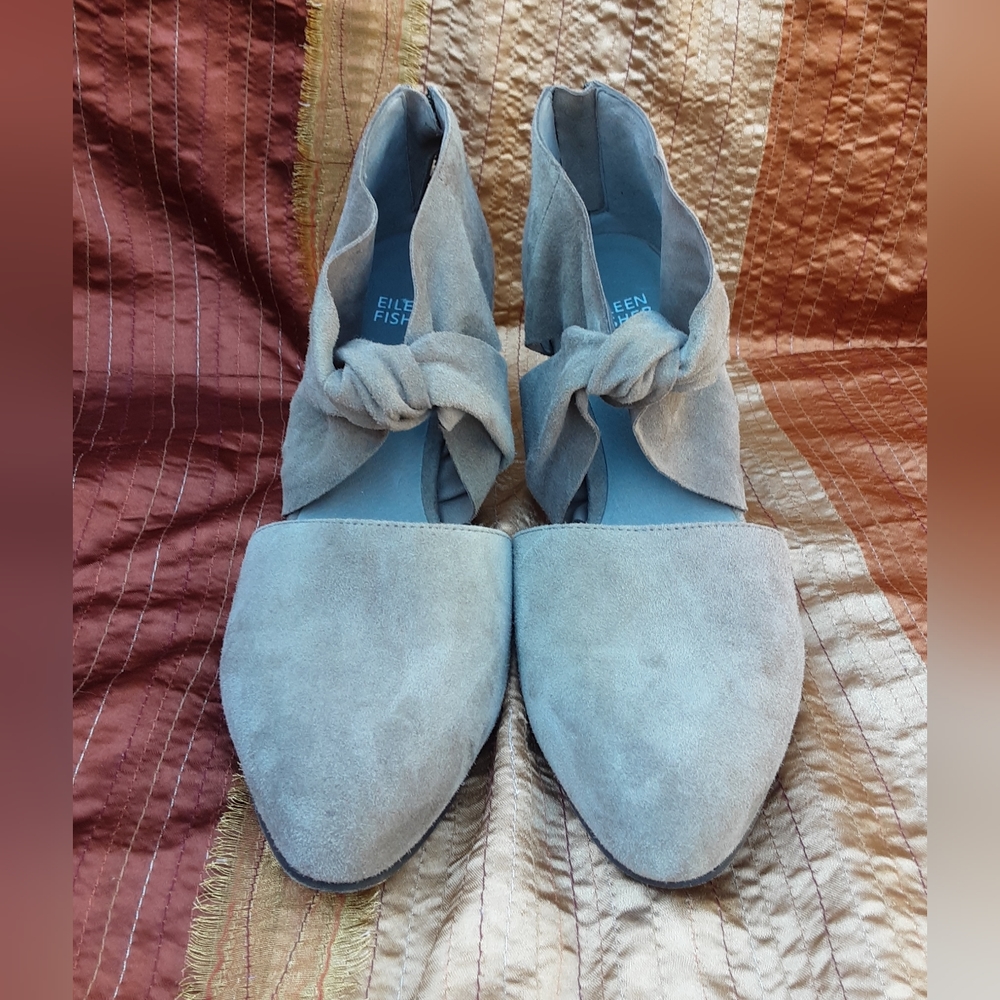 Eileen Fisher Taupe Suede Knot-Accent Wedge Heels - Picture 8 of 15